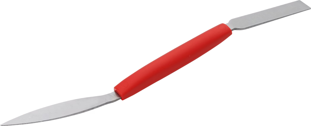 Un outil de bricolage avec une lame en acier inoxydable, présentant une pointe à une extrémité et un bord plat à l'autre, conçu pour des coupes précises et des détails. La poignée est ergonomiquement conçue et recouverte d'un caoutchouc rouge vif pour une meilleure prise en main et un confort d'utilisation.